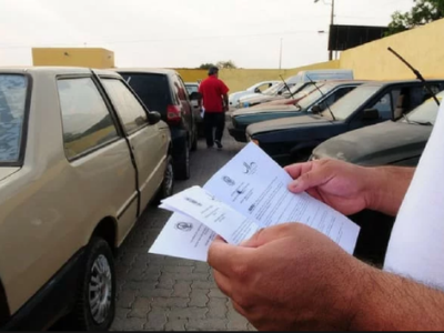 Prefeito anuncia parcelamento para multas de trânsito