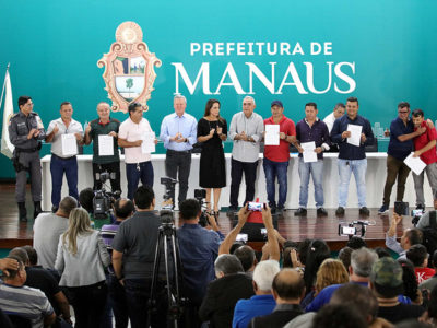 Prefeitura celebra contratos de autorização para os modais Alternativo e Executivo