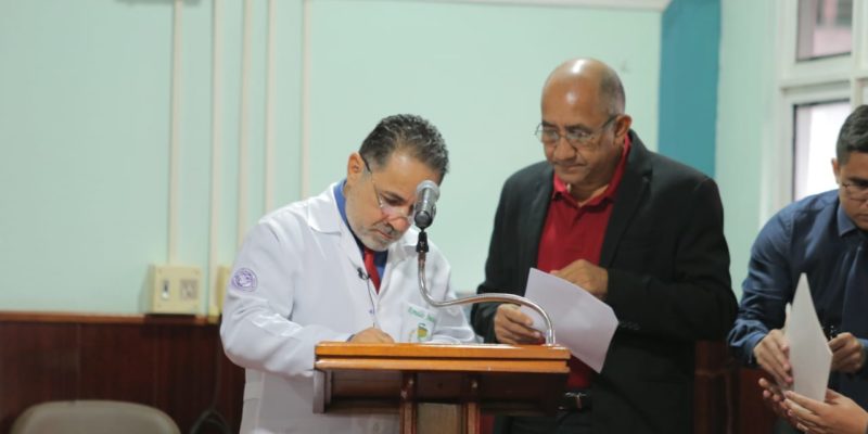 Ronaldo Derzy toma posse na Fundação Alfredo da Matta