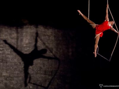 Lis Nobre é uma artista amazonense com formação em Dança, Circo e Teatro.
